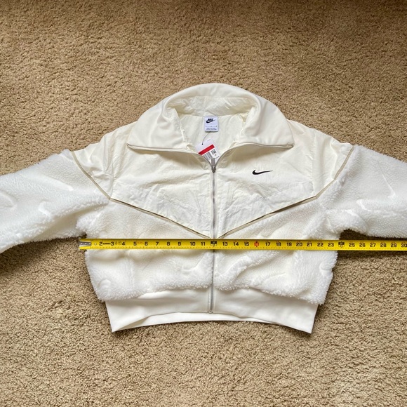 NWT Women’s Large Nike Crop Mixed Media Jacket - Picture 5 of 12